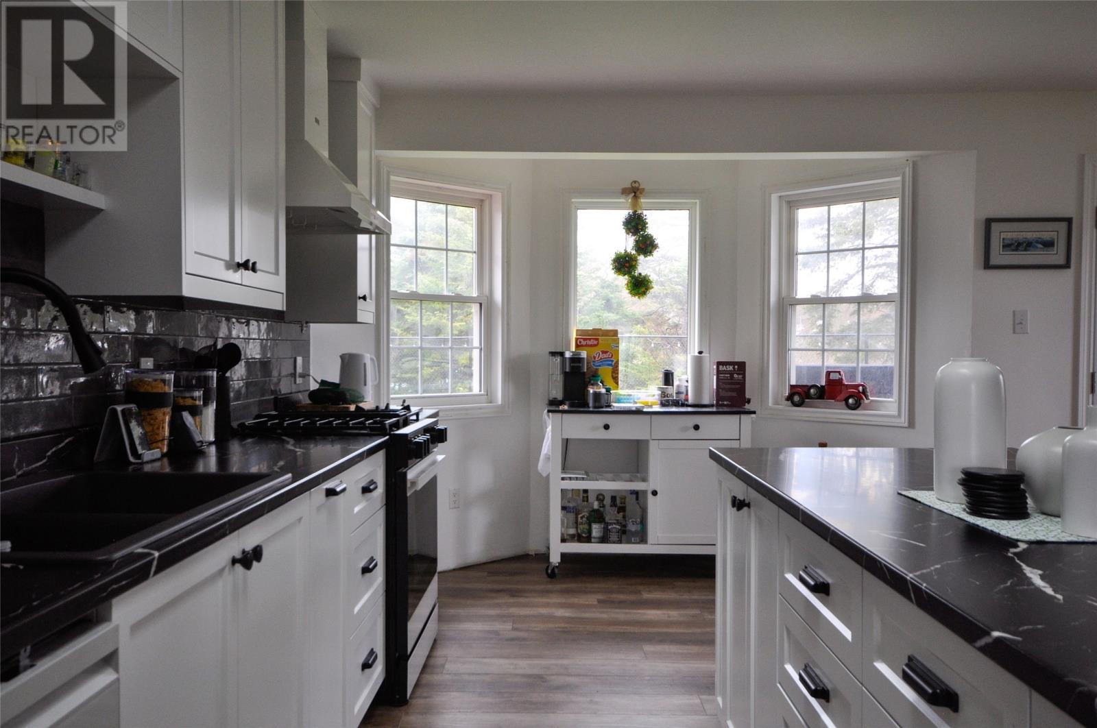 2-4 Burntwoods Place - 11