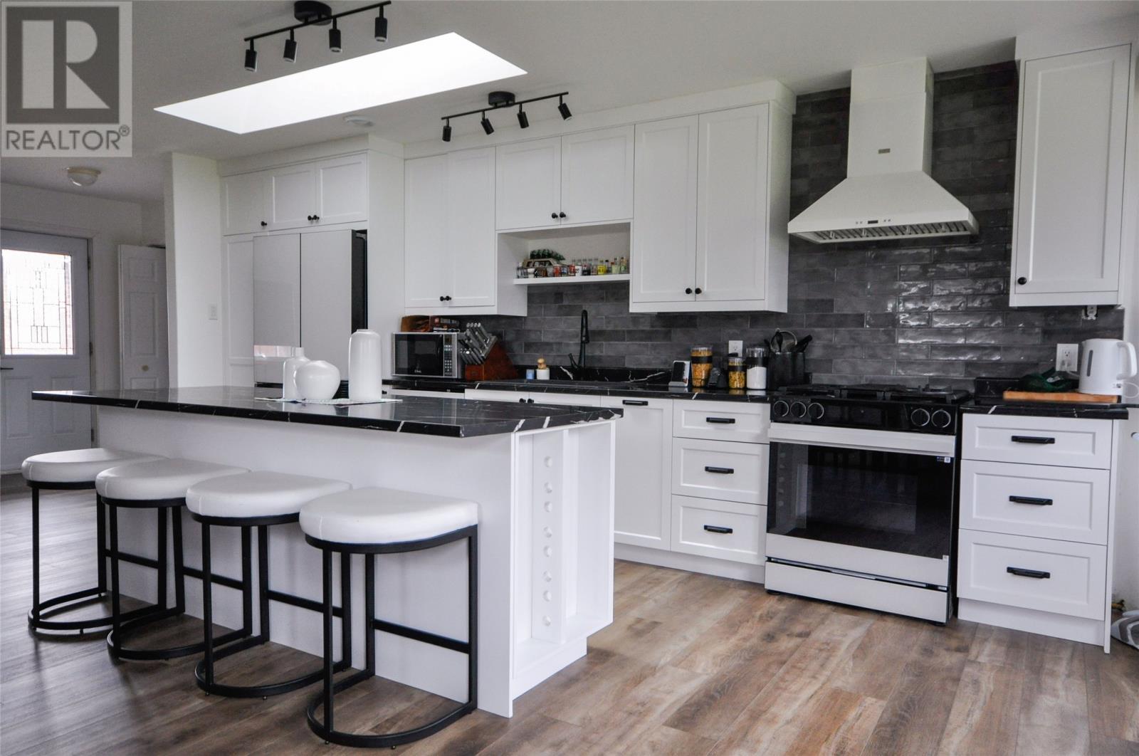 2-4 Burntwoods Place - 9
