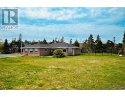 2-4 Burntwoods Place thumbnail 4