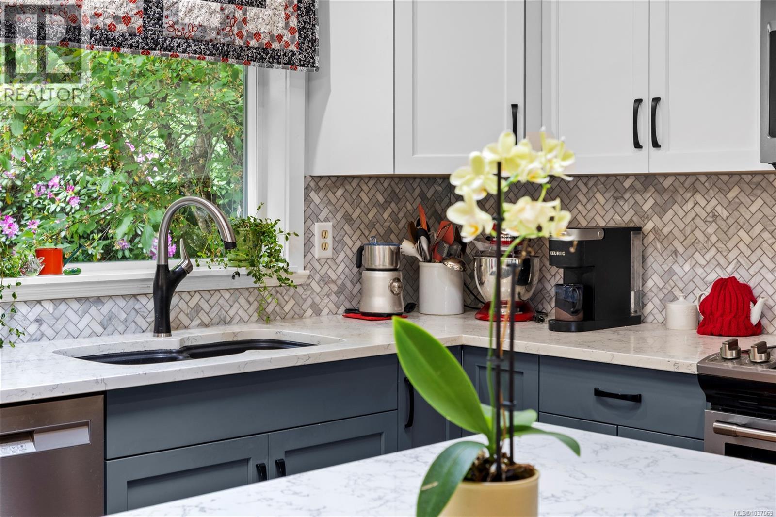 2109 Lakeside Dr - 8