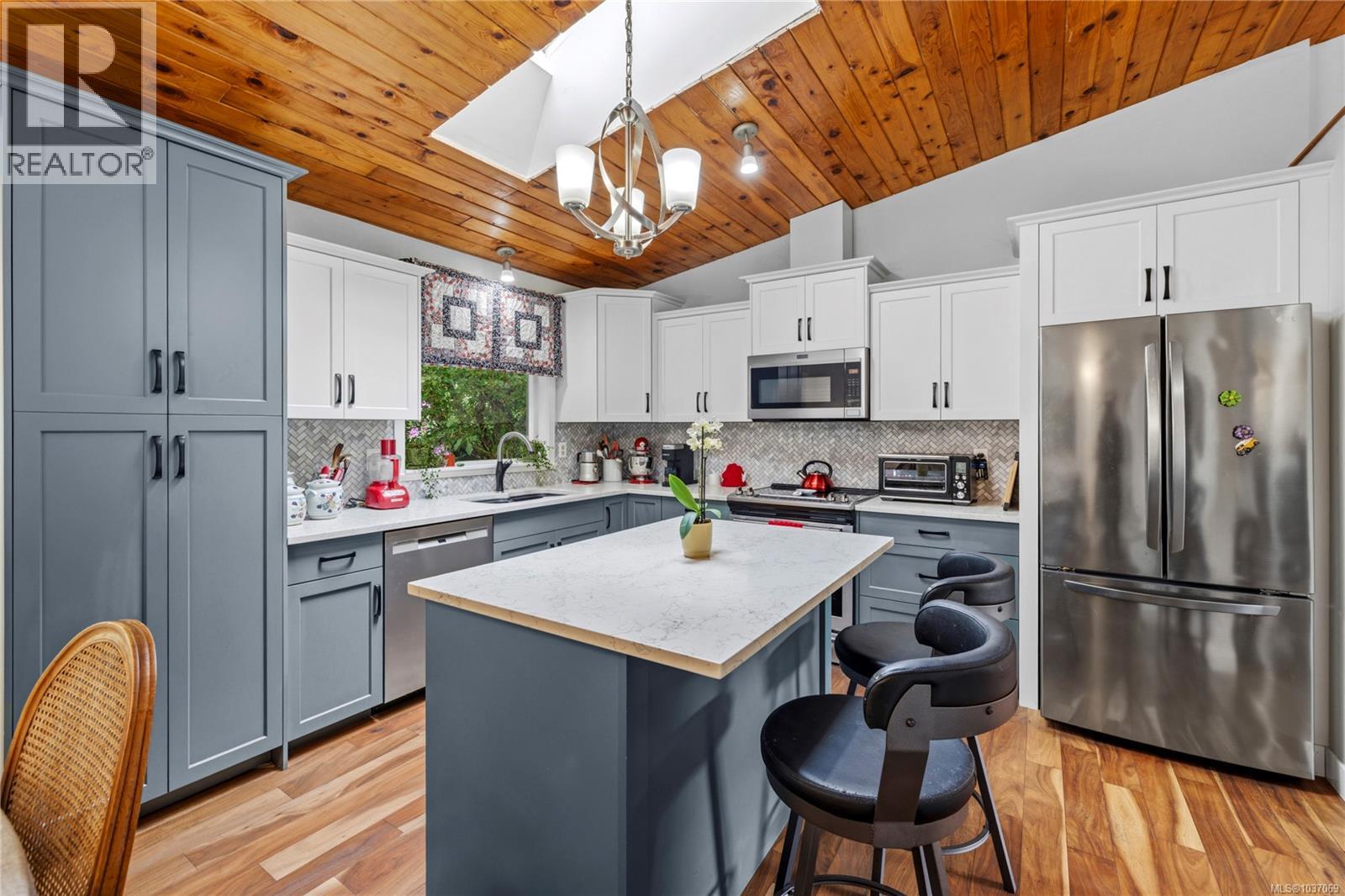 2109 Lakeside Dr - 4