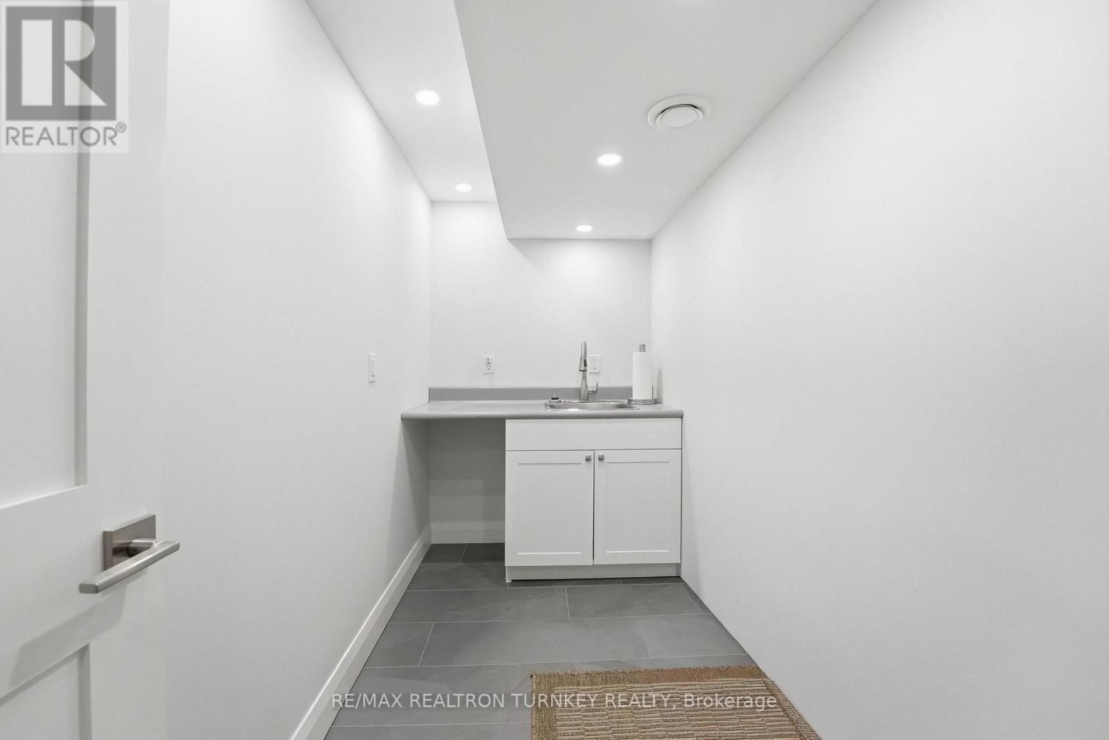 178 PARKVIEW CRESCENT - 27