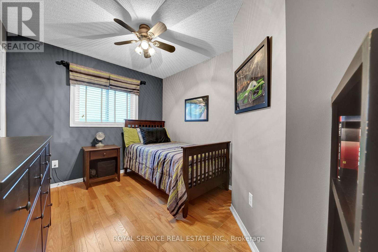 6 GOODWIN AVENUE - 18