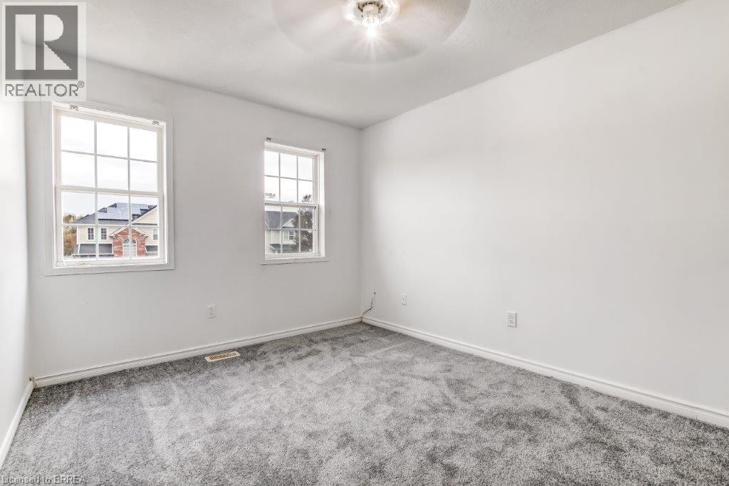 17 STOWE Terrace, Brantford, Ontario, N3T6P4 — Photo 8