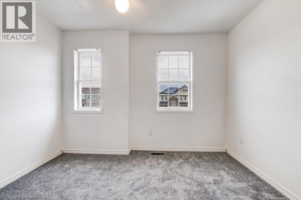 17 STOWE Terrace, Brantford, Ontario, N3T6P4 — Photo 9