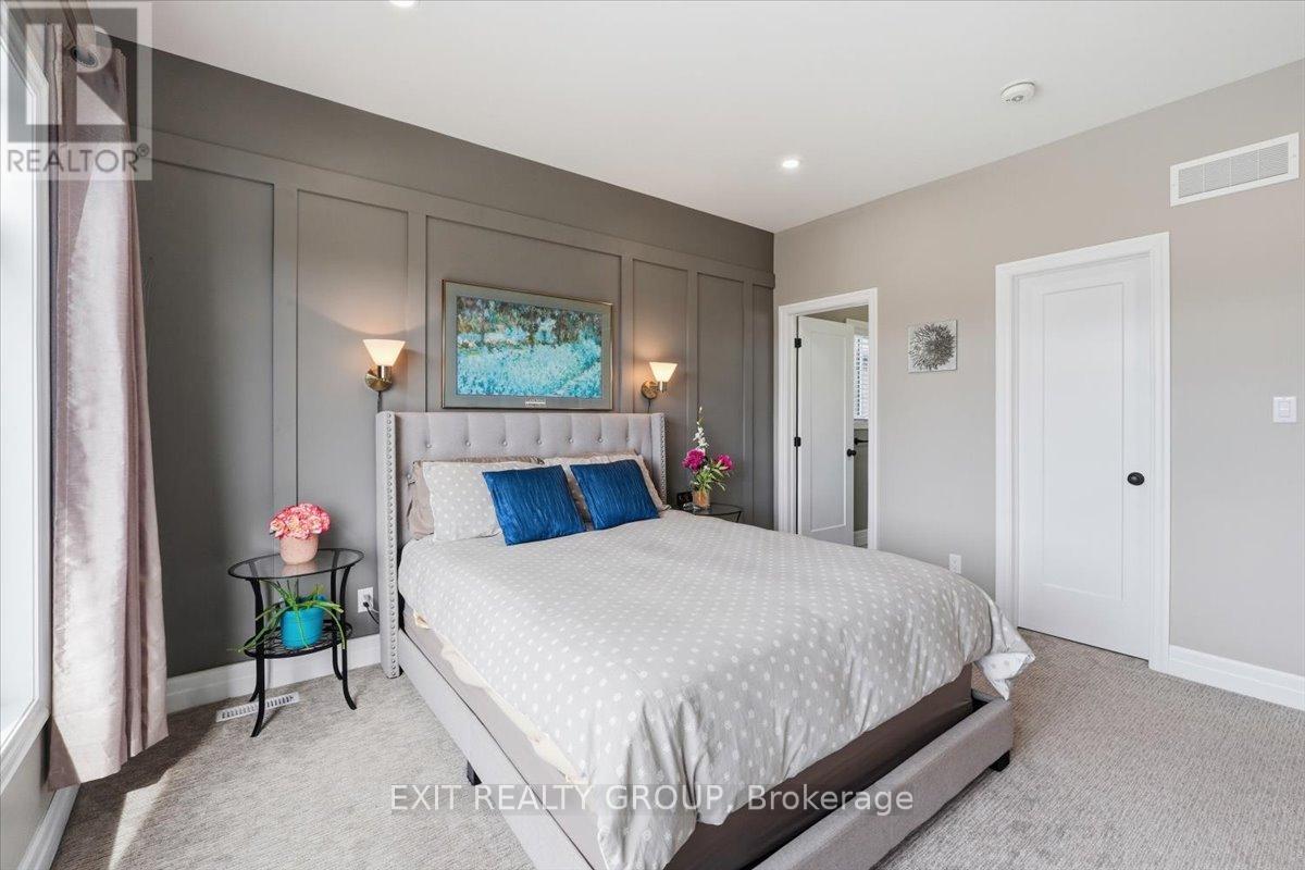 53 MEAGAN LANE - 24
