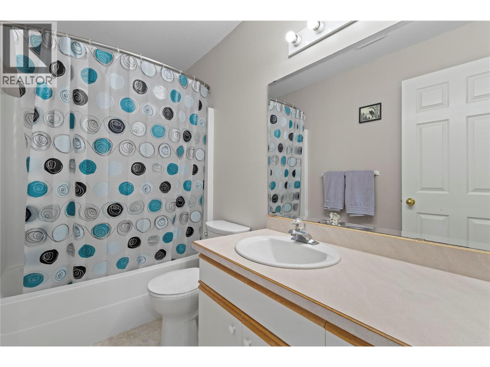  5231 11 Street Northeast, Salmon Arm