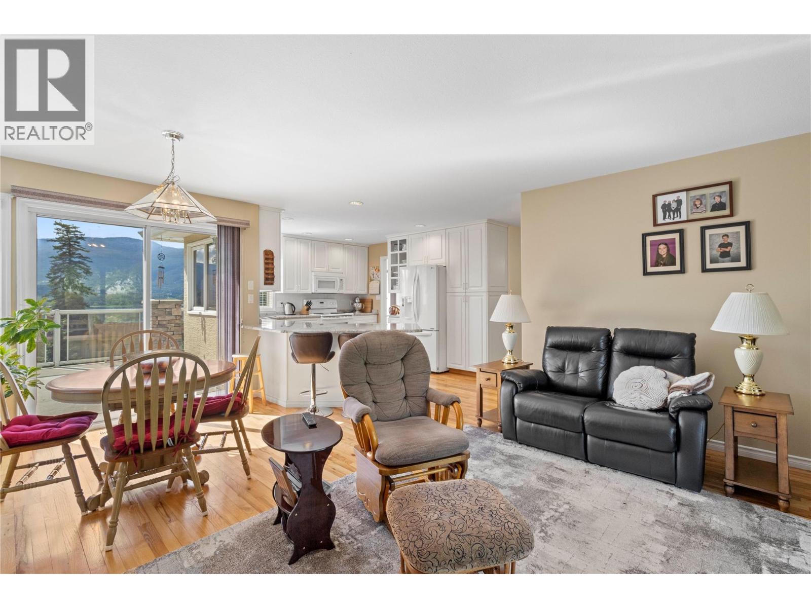  5231 11 Street Northeast, Salmon Arm