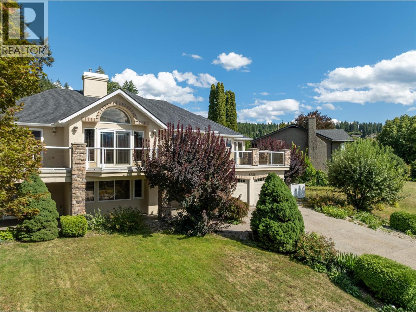  5231 11 Street Northeast, Salmon Arm