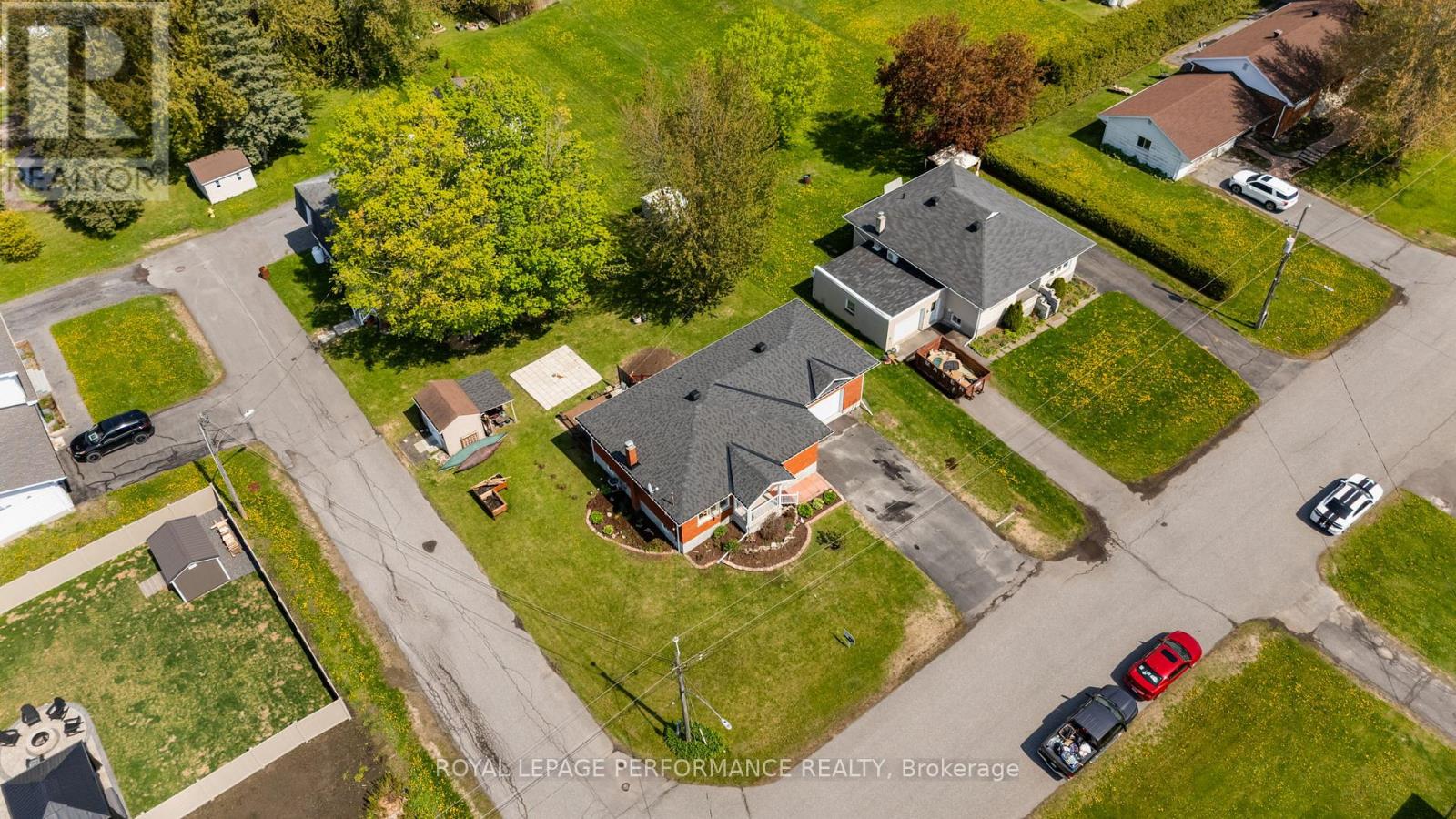 10 LAMOUREUX STREET - 6