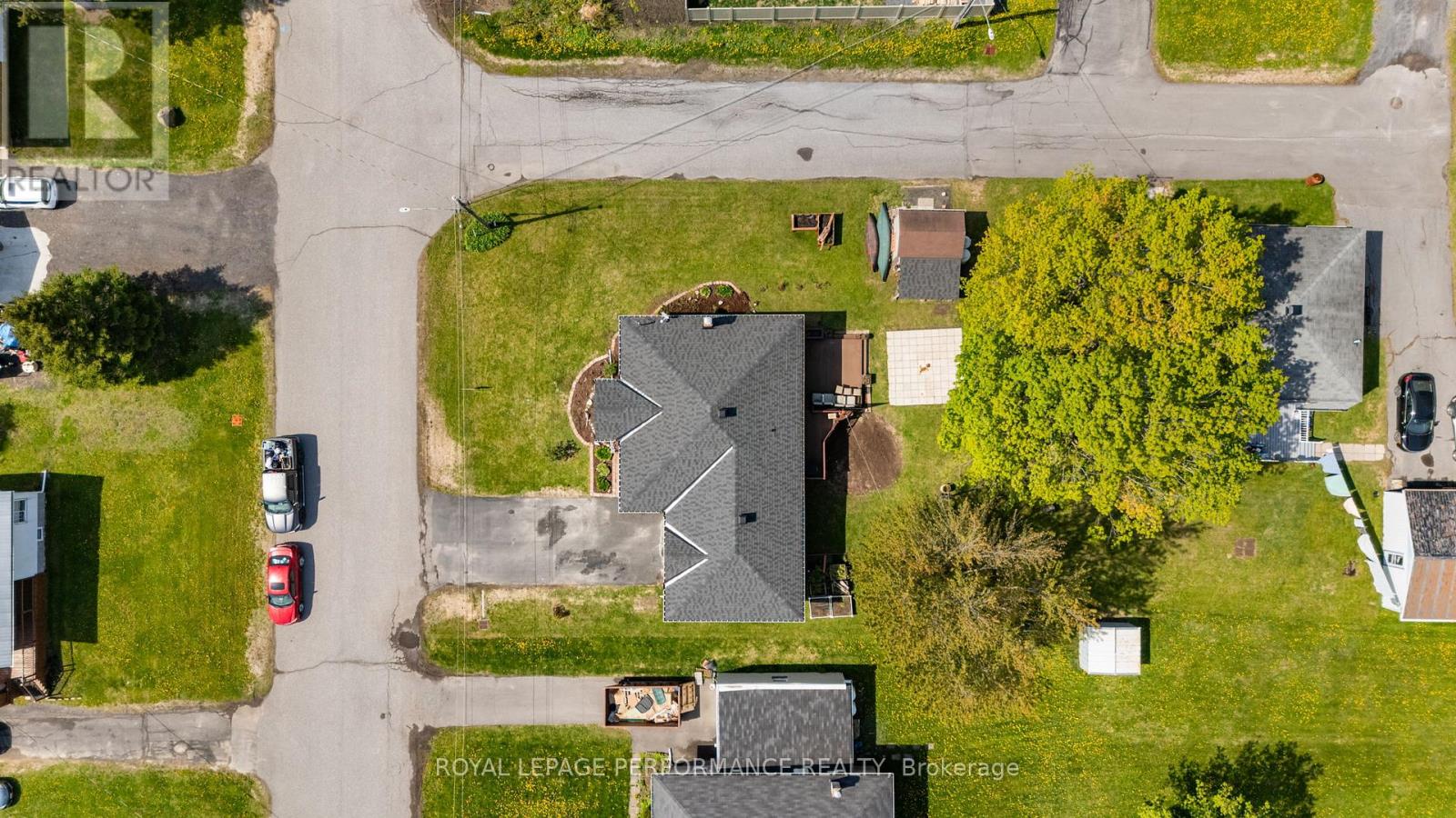 10 LAMOUREUX STREET - 9