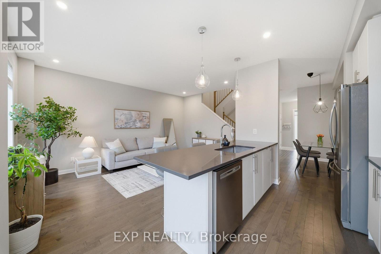 66 GARDENPOST TERRACE - 11