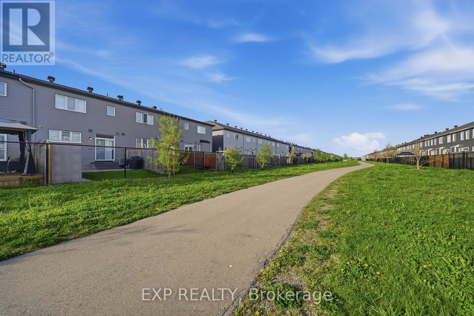 66 GARDENPOST TERRACE - 27
