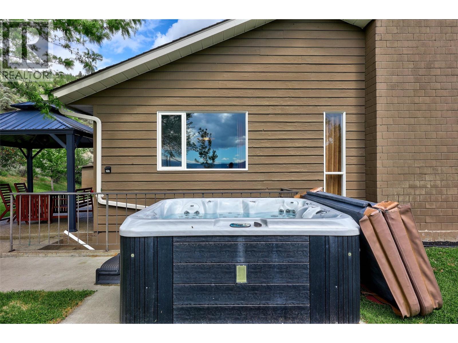 3084 DOHM Road - 66