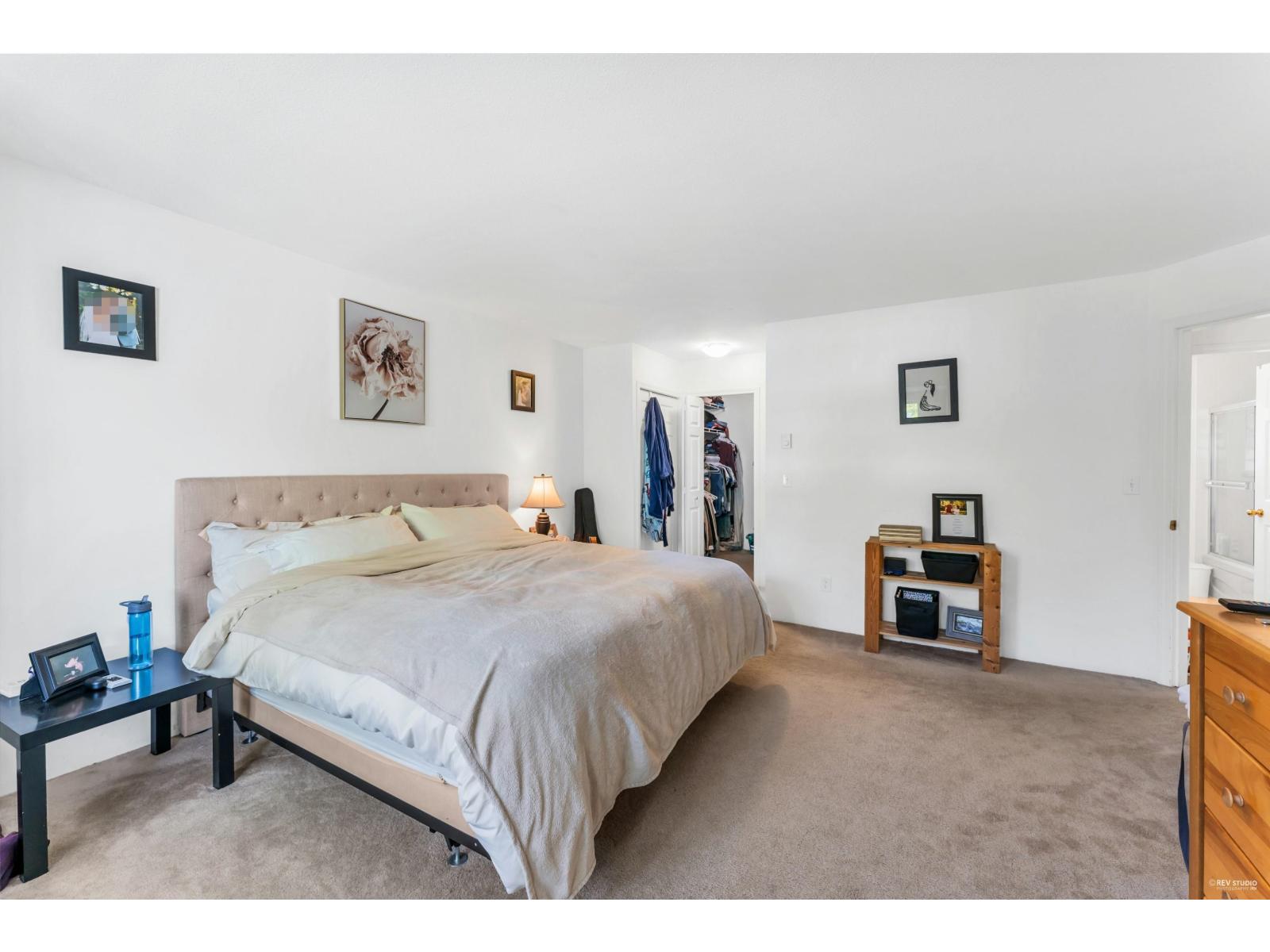 1055 163A STREET, Surrey
