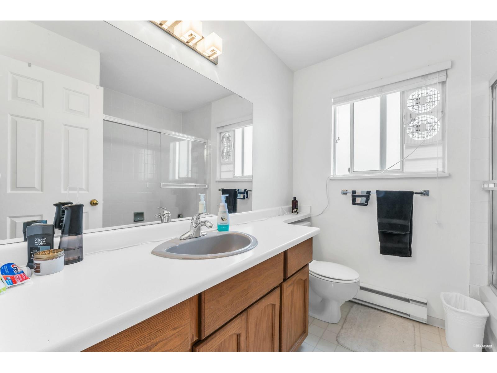 1055 163A STREET, Surrey