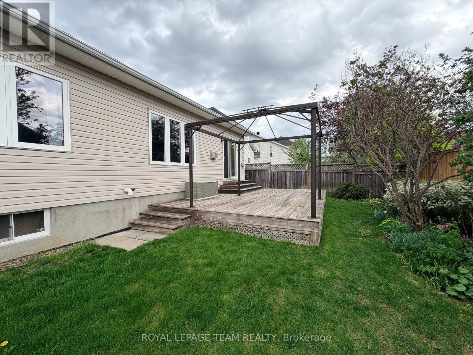 13 MELVILLE ROAD - 45