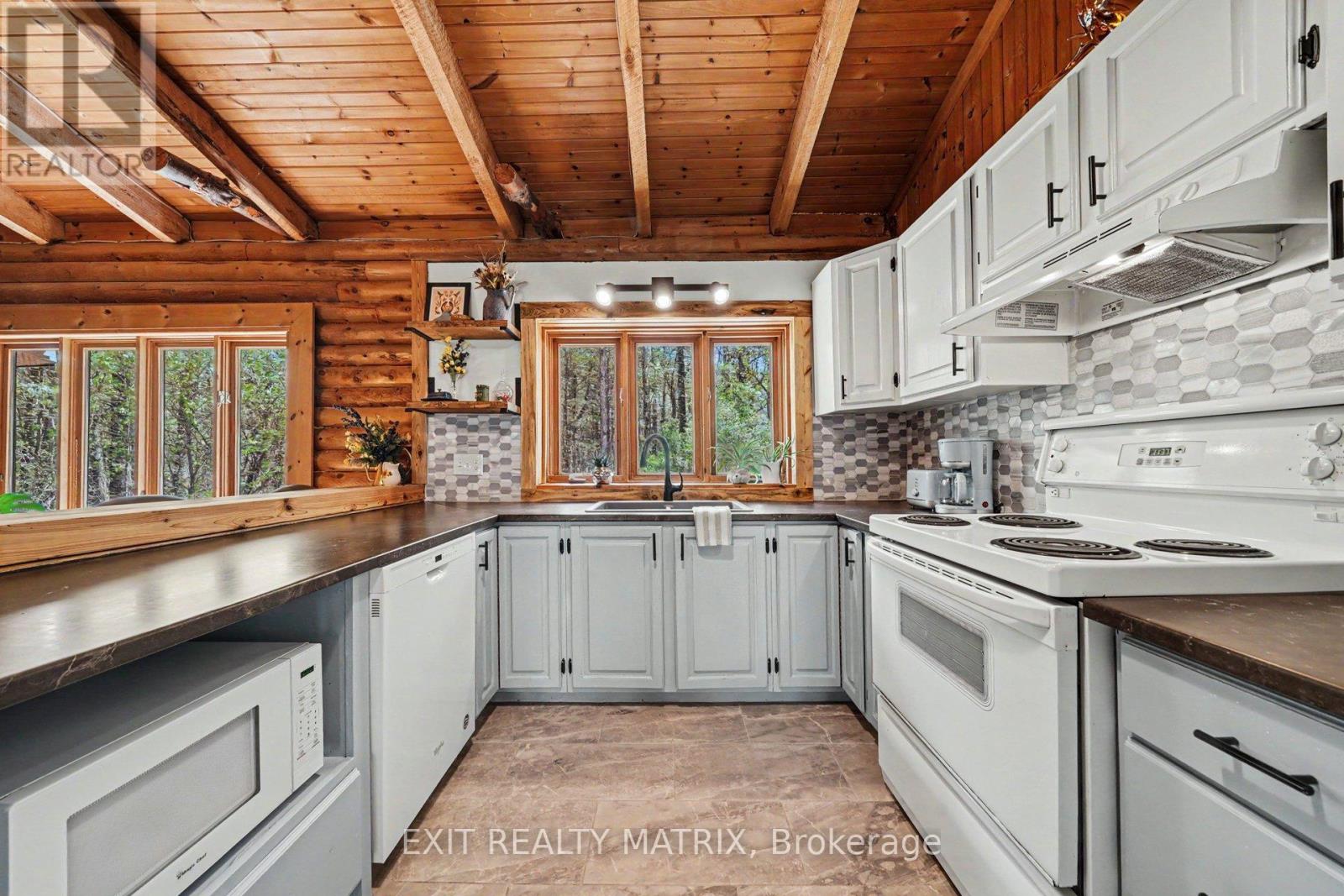 5749 SKAKUM ROAD - 12