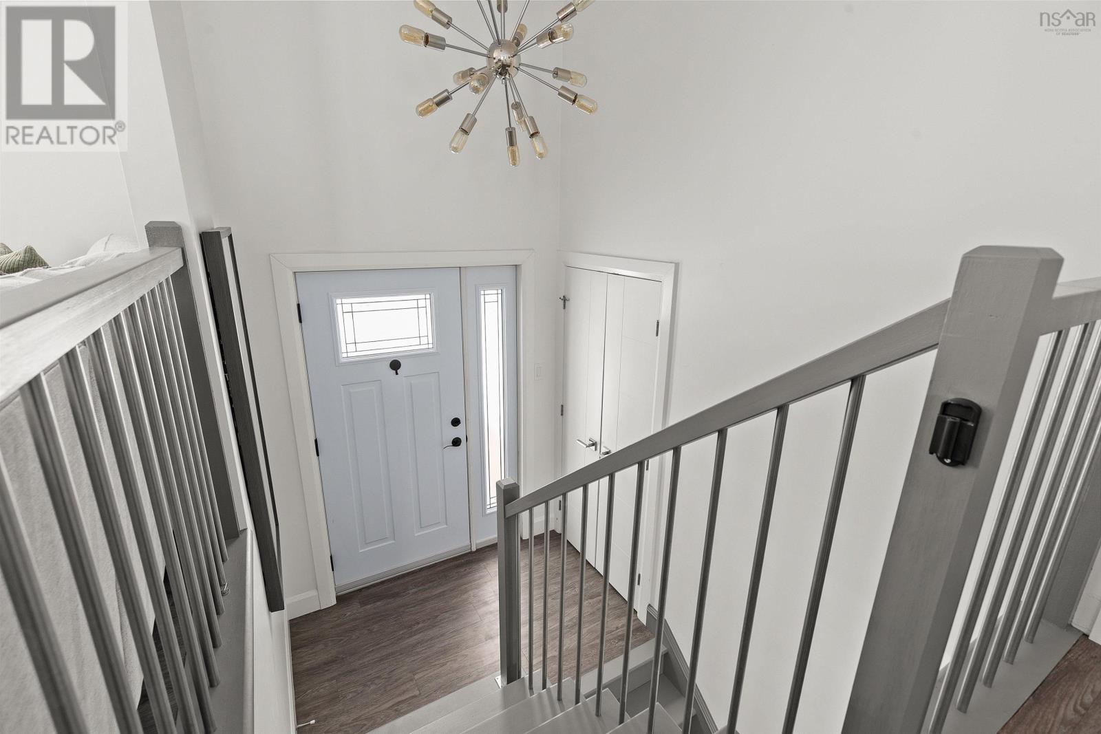 212 Howe Avenue - 4