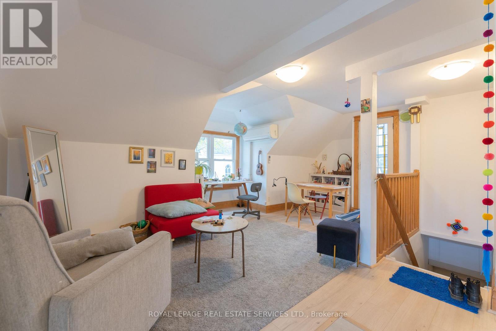 18 SHORNCLIFFE AVENUE - 19