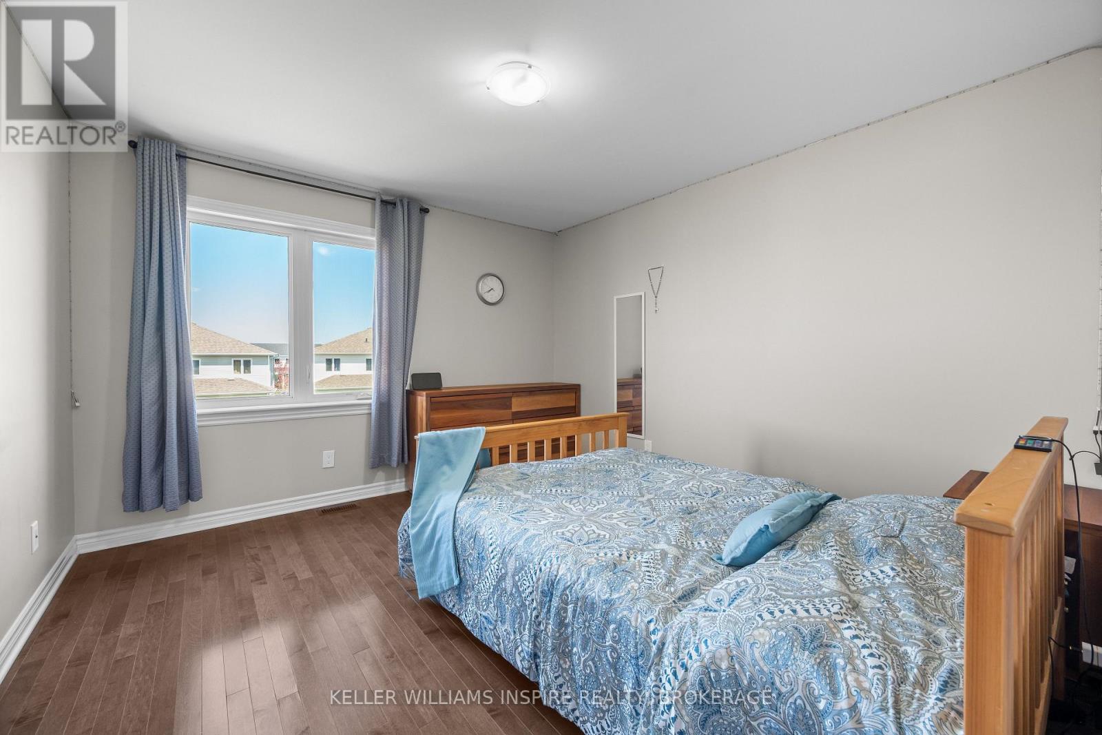 629 GWEN AVENUE - 33