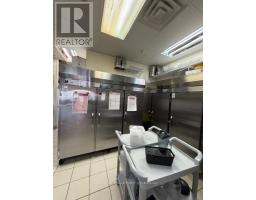 800 - 1445 Harmony Road N, Oshawa, ON L1K0Z6 Photo 9