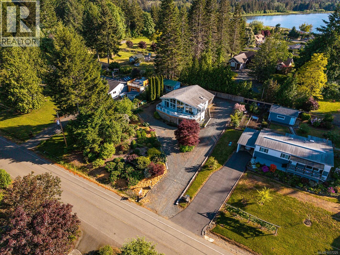 7627 SHIPS POINT Rd - 11