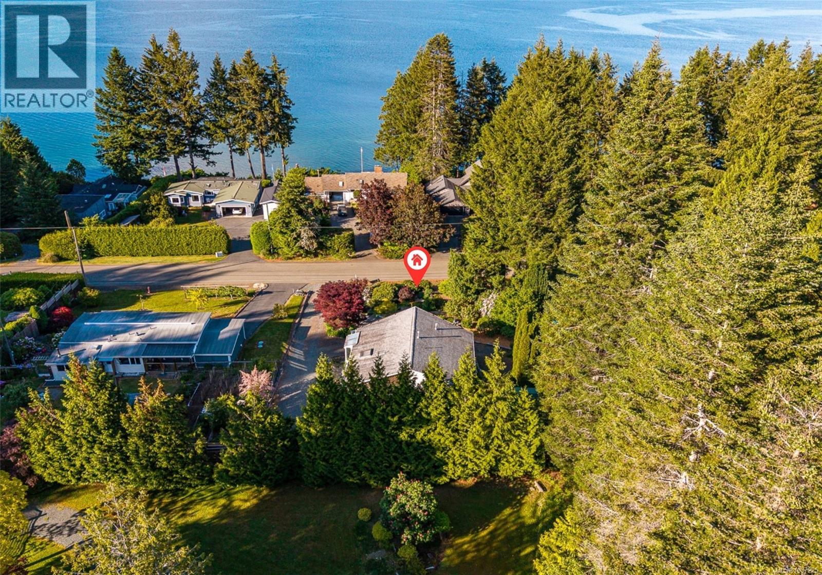 7627 SHIPS POINT Rd - 43