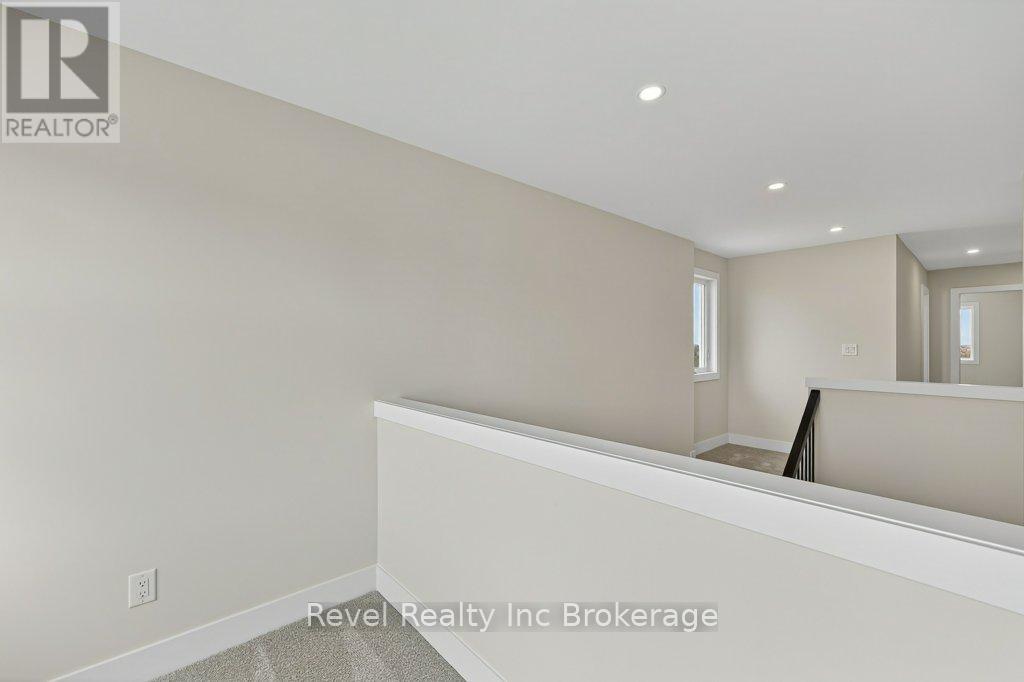 325 KADING CRESCENT - 28