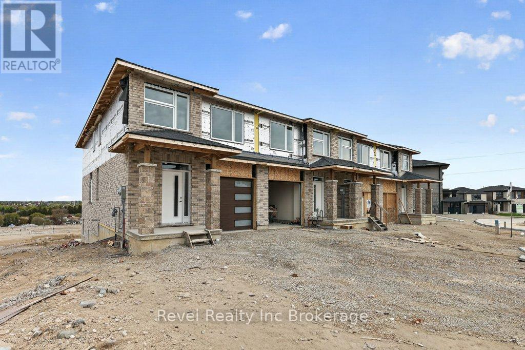 325 KADING CRESCENT - 3