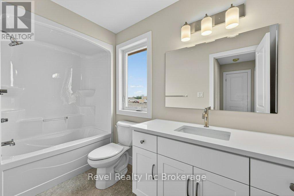 325 KADING CRESCENT - 35