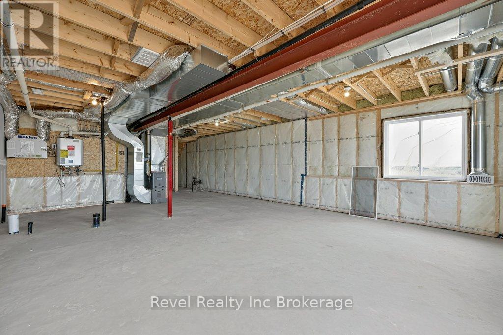 325 KADING CRESCENT - 36