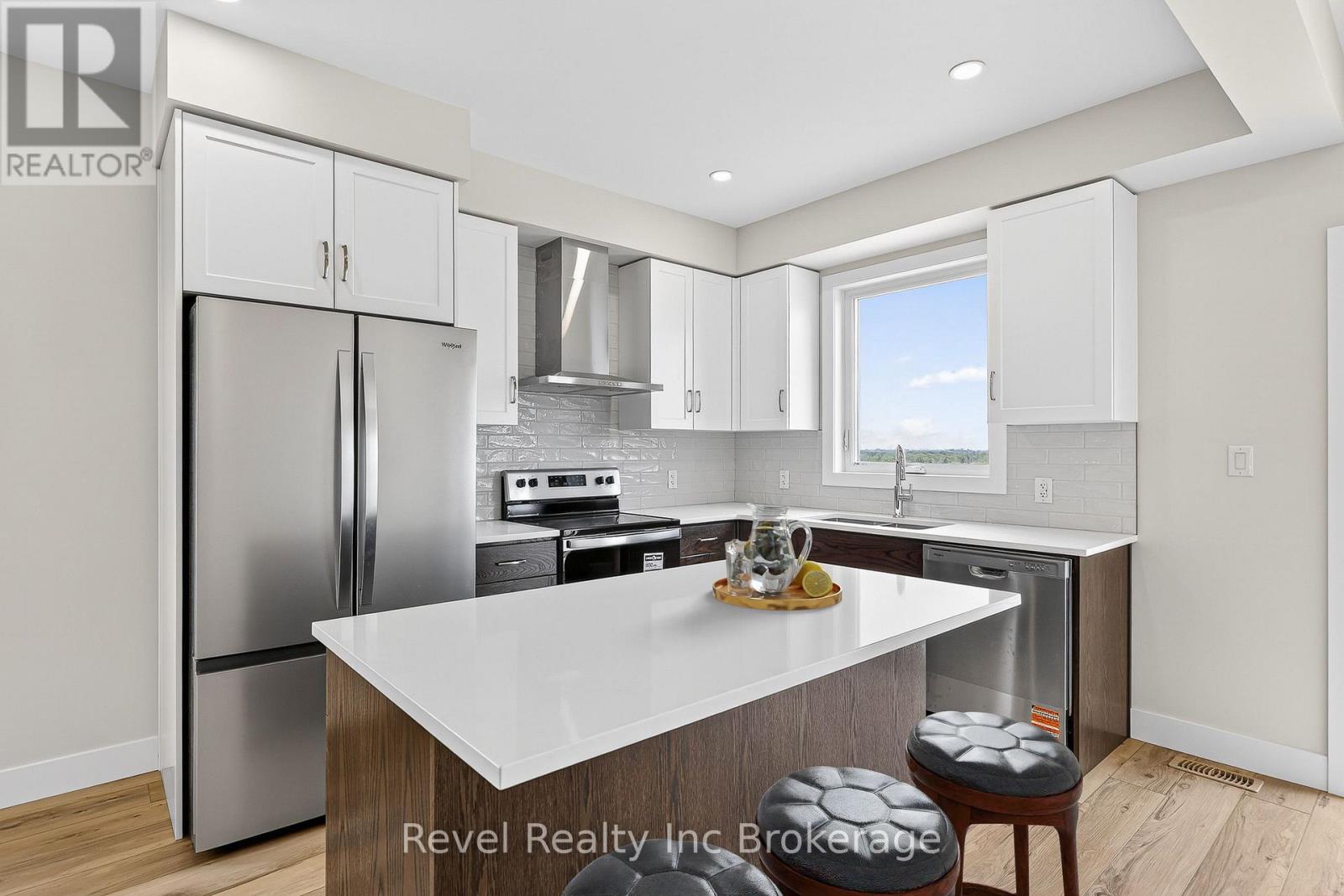 325 KADING CRESCENT - 9