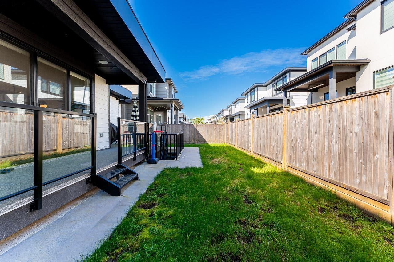 16771 18A AVENUE AVENUE, Surrey