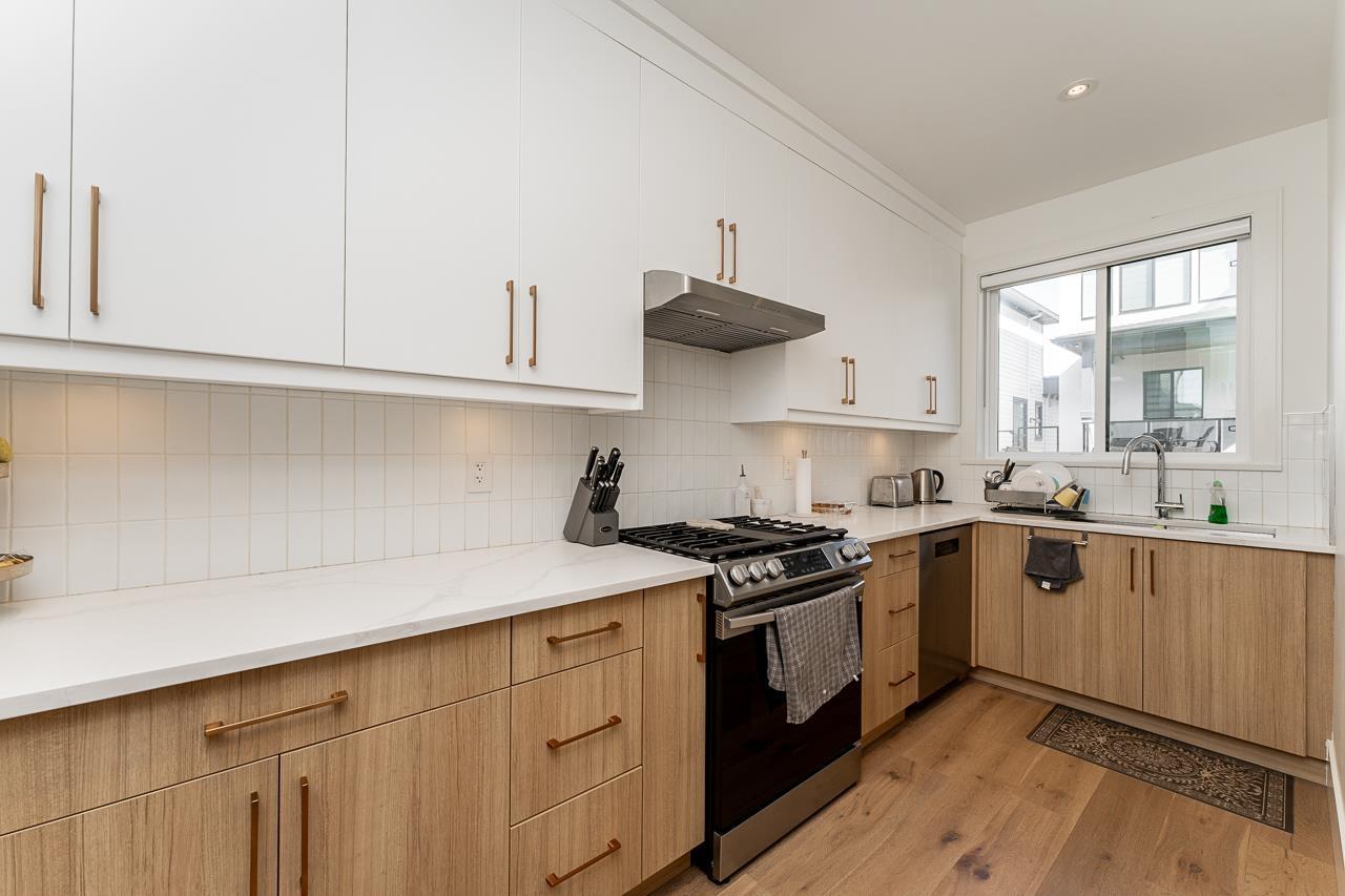 16771 18A AVENUE AVENUE, Surrey