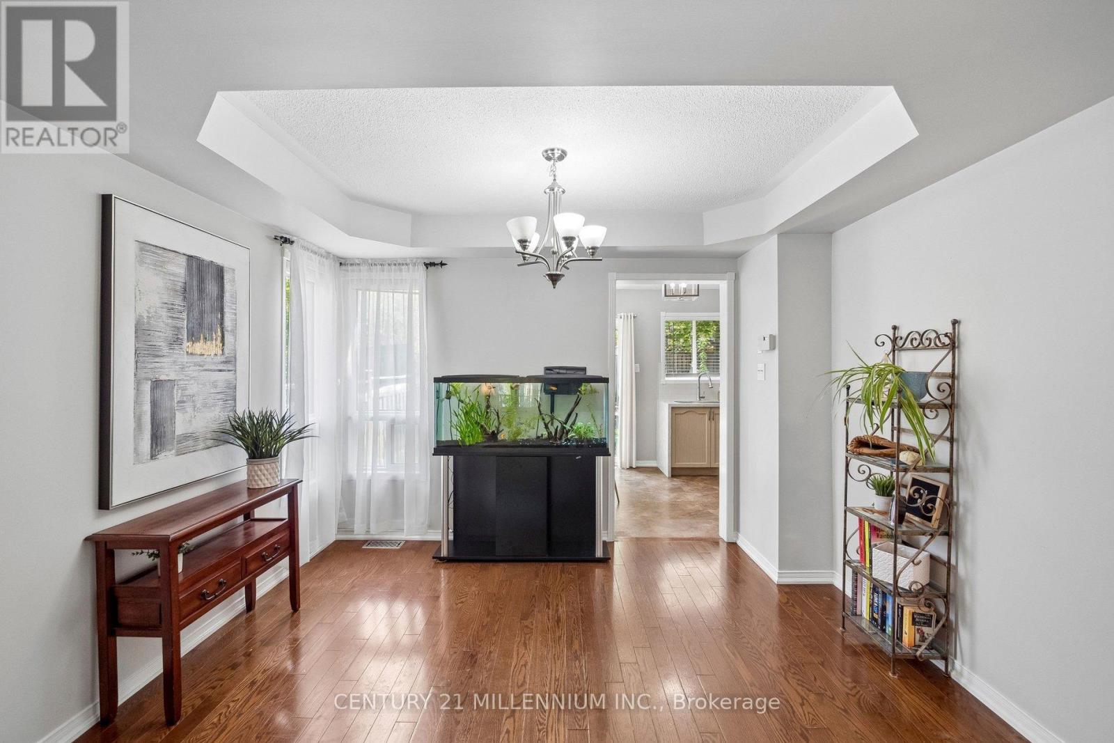 116 WOODROOF CRESCENT - 12
