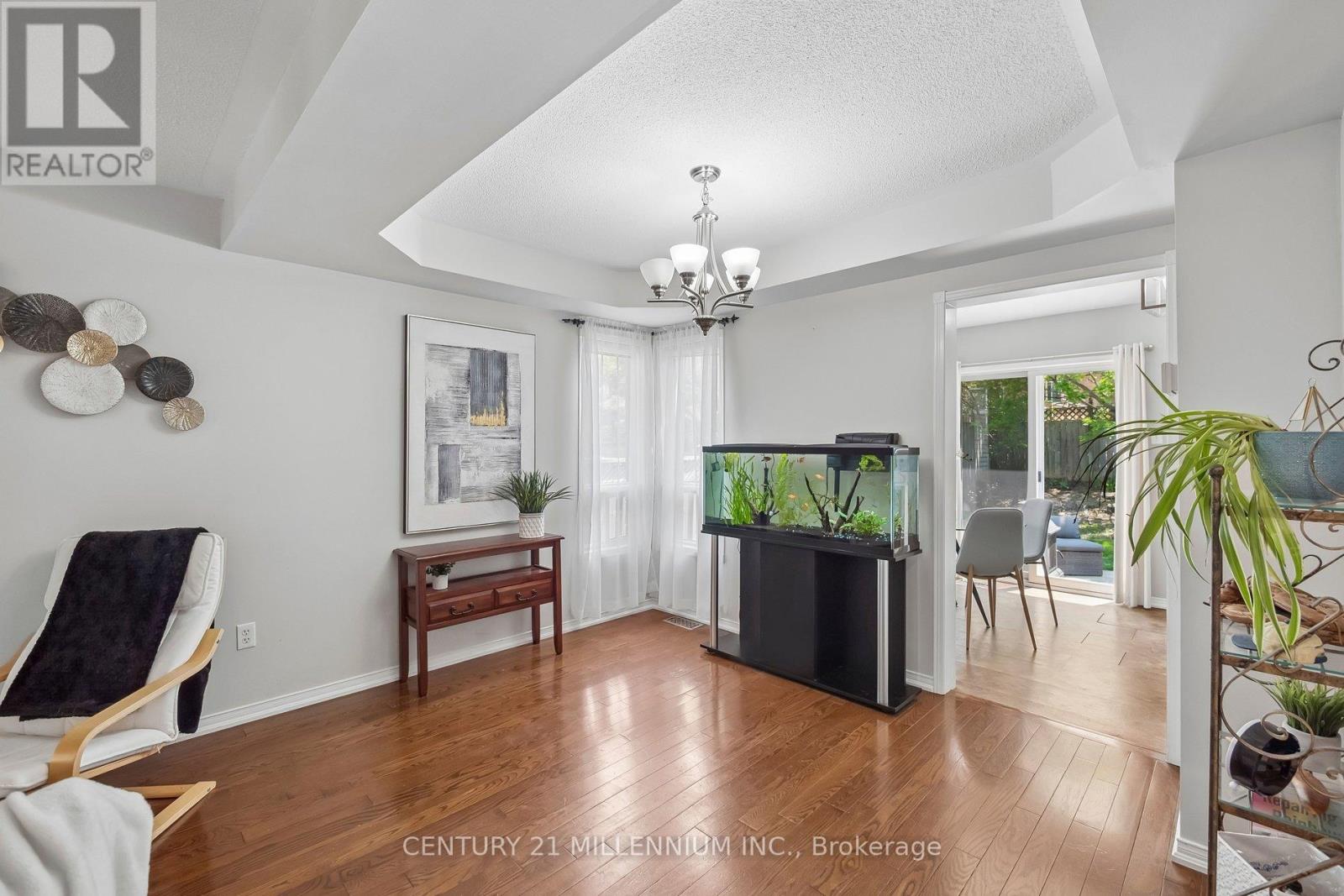 116 WOODROOF CRESCENT - 13