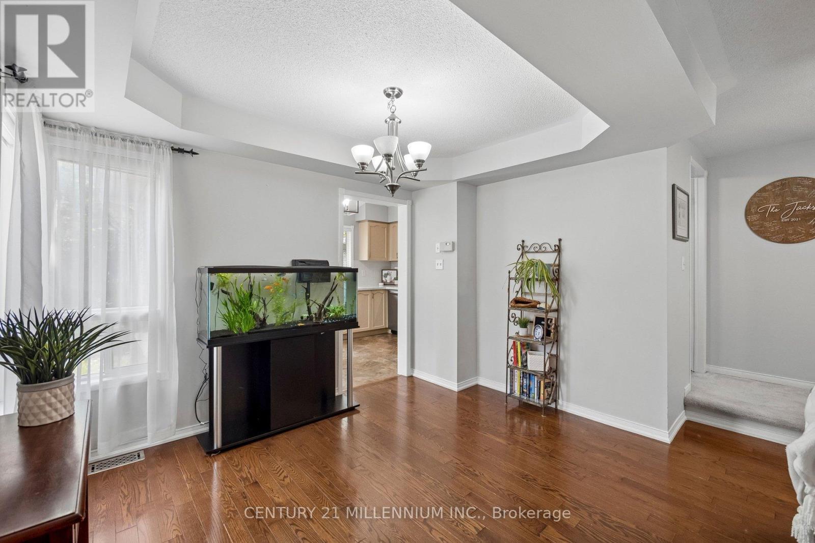 116 WOODROOF CRESCENT - 15