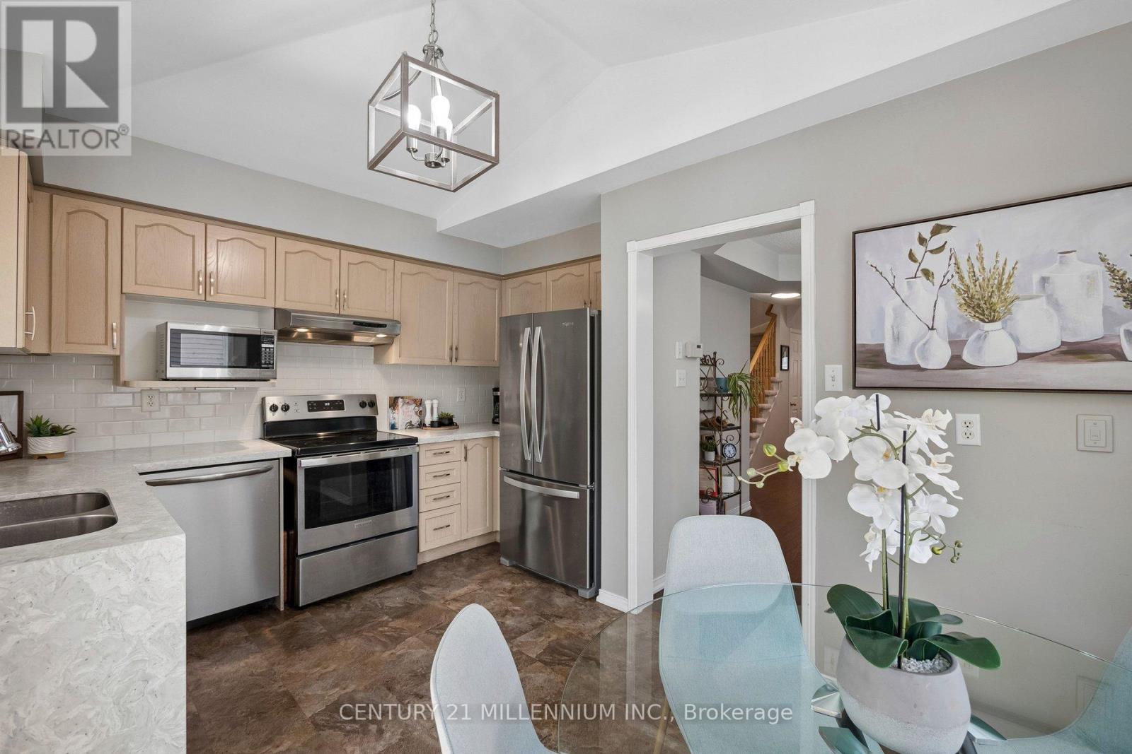 116 WOODROOF CRESCENT - 19