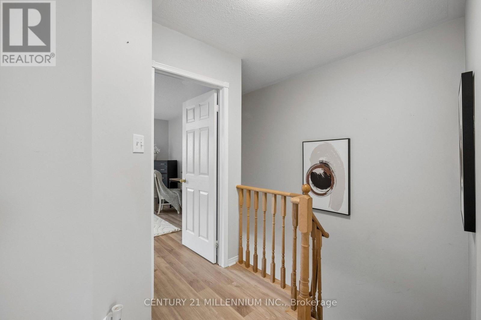 116 WOODROOF CRESCENT - 27