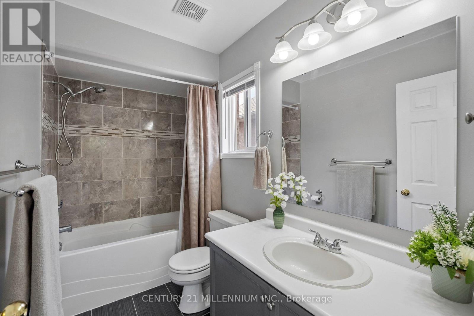 116 WOODROOF CRESCENT - 32