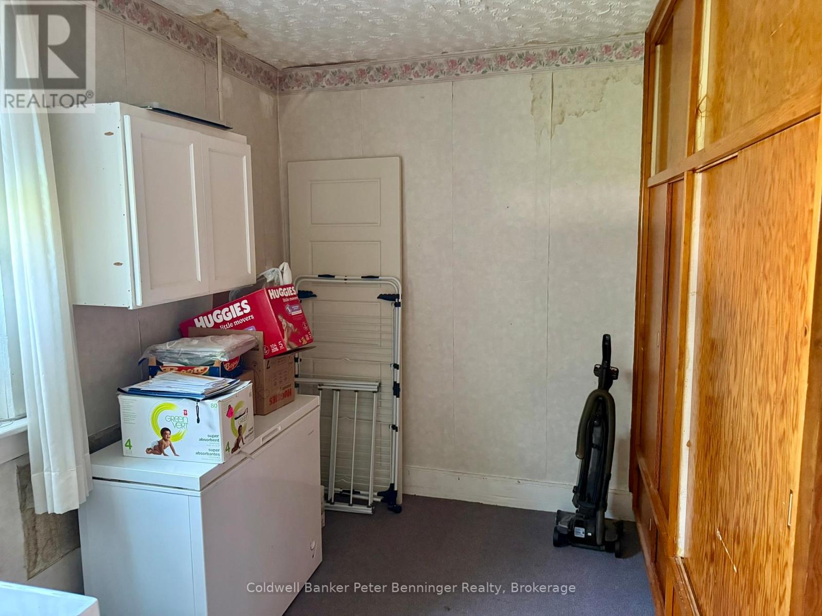 34 MCGIVERN STREET W - 18