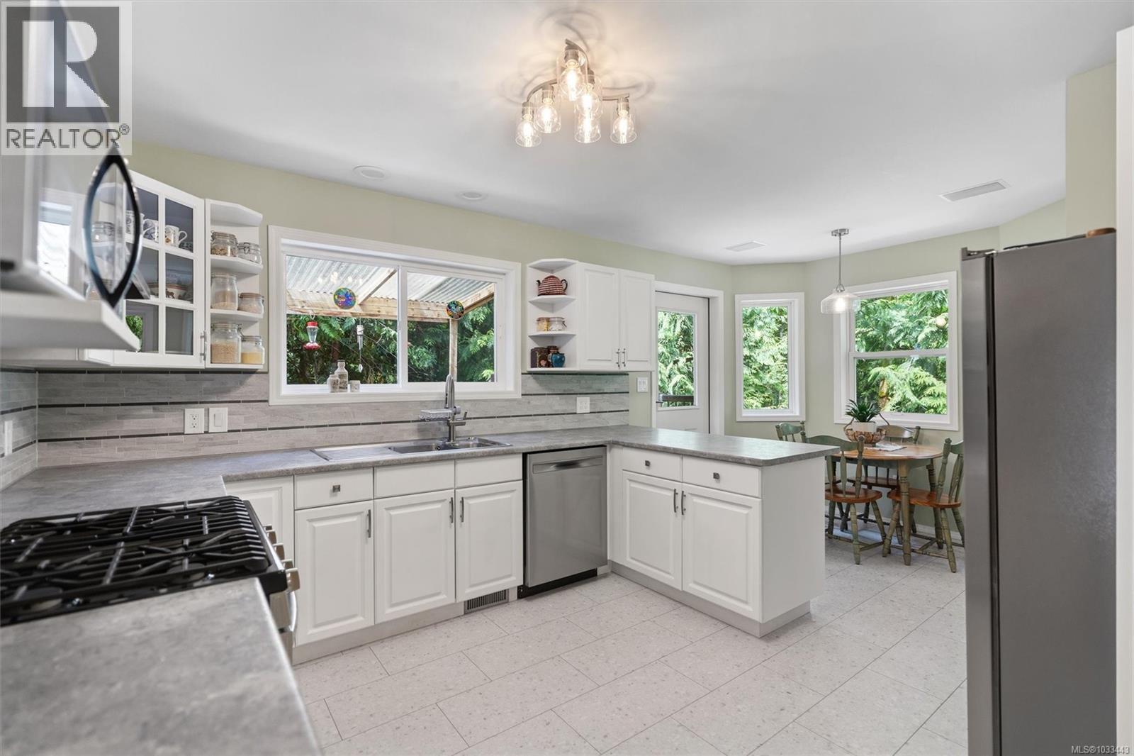5729 East Sooke Rd - 10