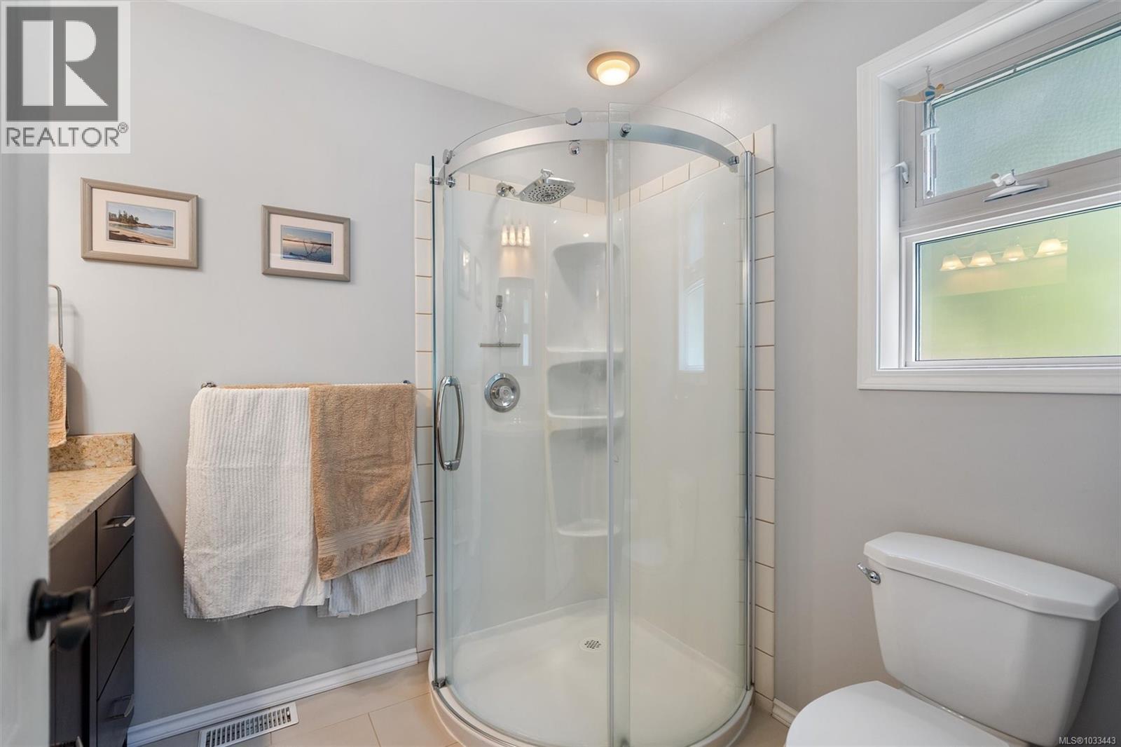 5729 East Sooke Rd - 15