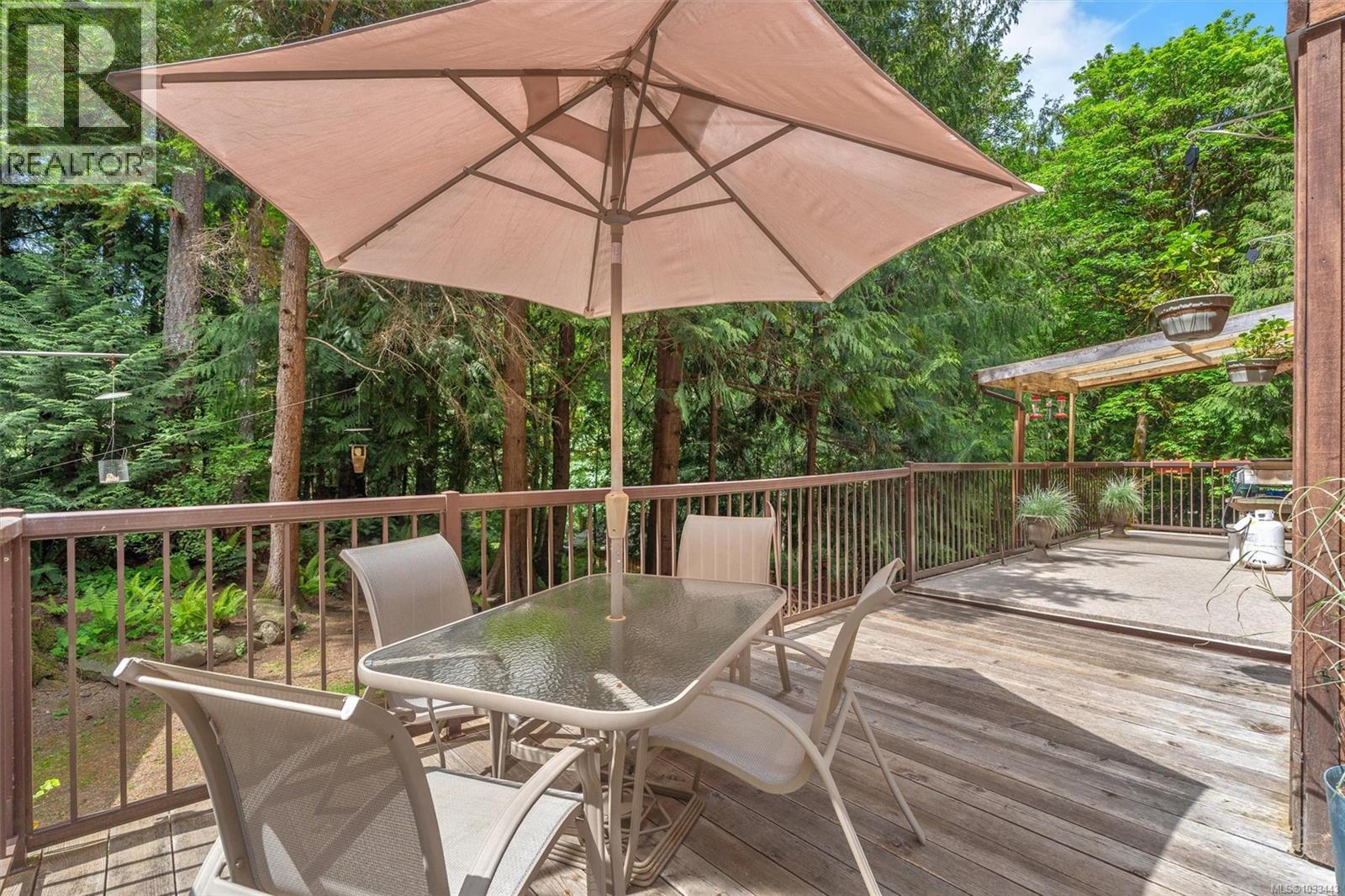 5729 East Sooke Rd - 33