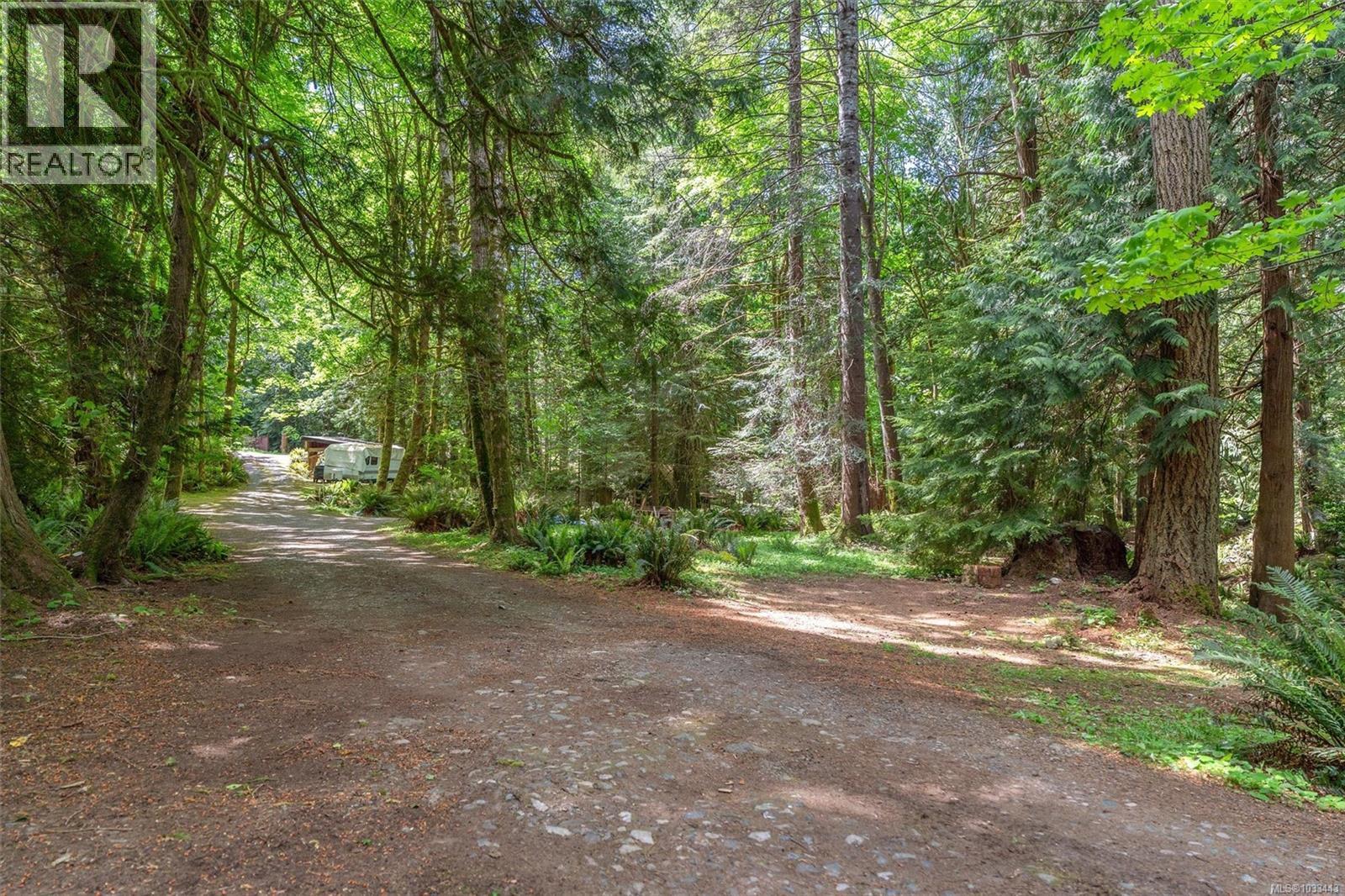 5729 East Sooke Rd - 46