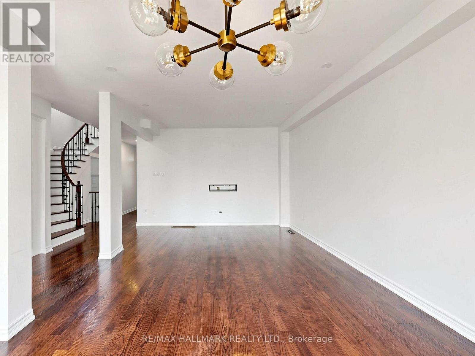34 WILLOW TREE STREET - 10