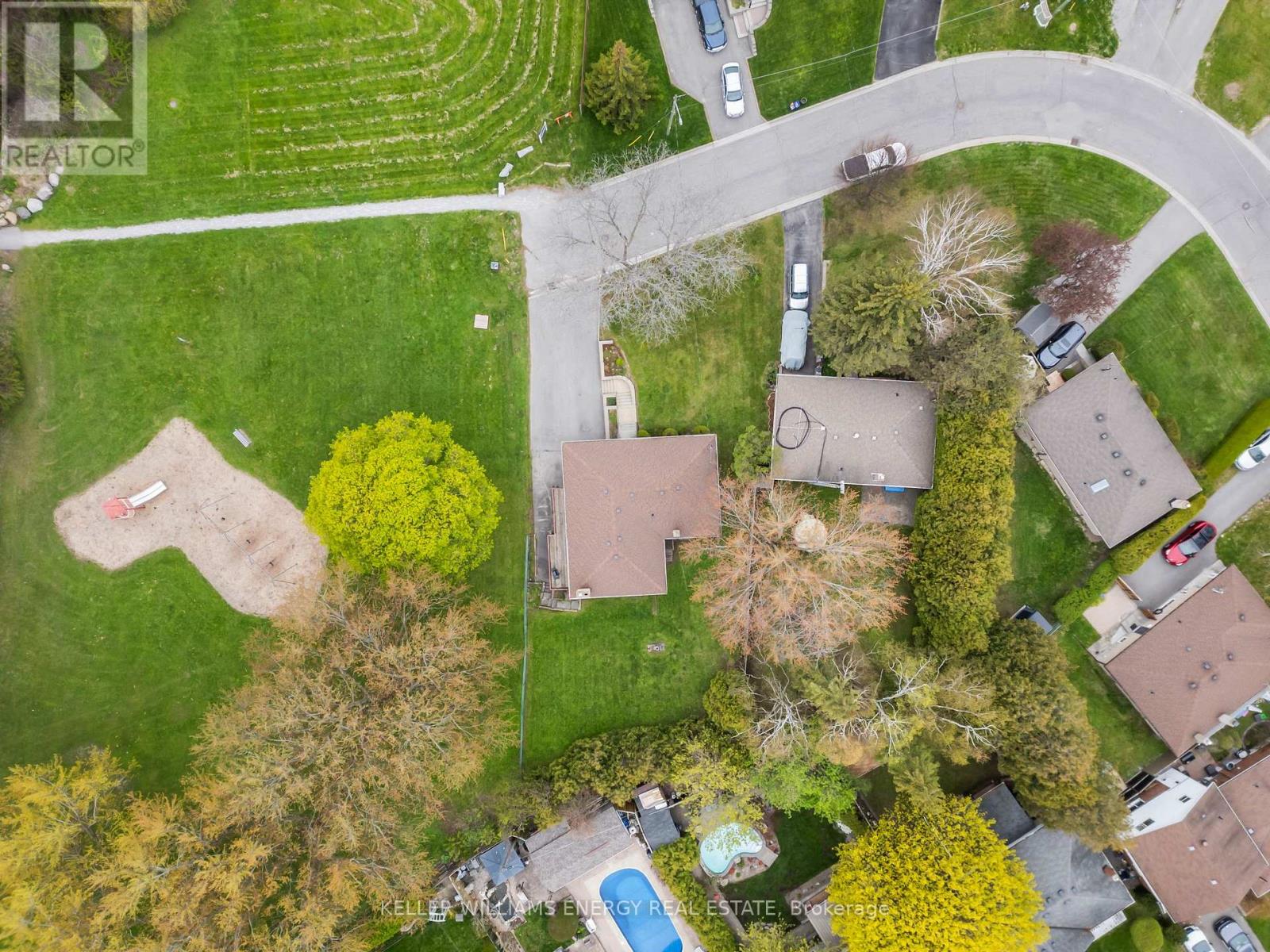 365 HUMEWOOD AVENUE - 32