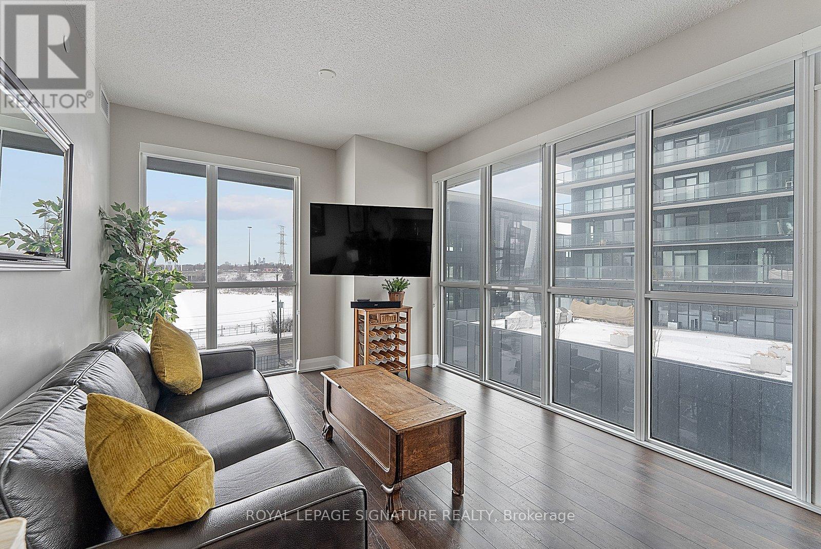 #510 56 ANNIE CRAIG DRIVE - 10