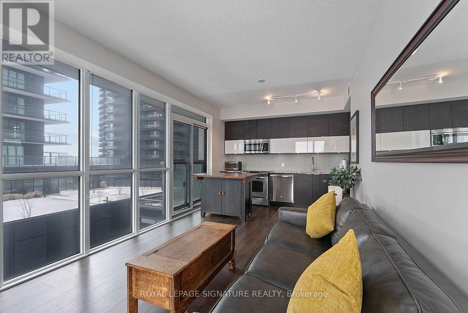 #510 56 ANNIE CRAIG DRIVE - 15
